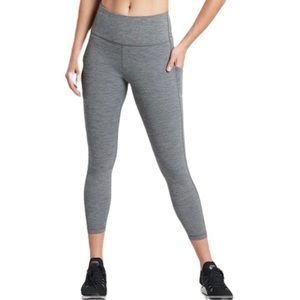 Women’s XS Athleta “Ultimate Stash Pocket 7/8 Tight” Dark Gray Leggings